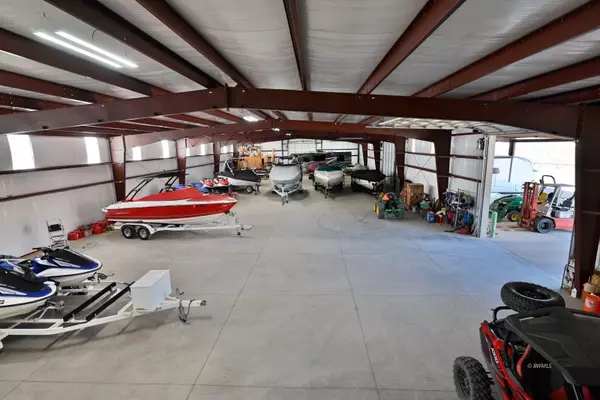 Big Water, UT 84741,825 E Cannonball DR