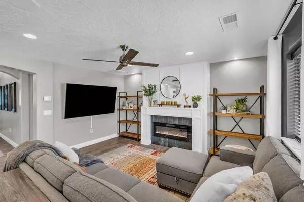 La Verkin, UT 84745,807 N 370 W