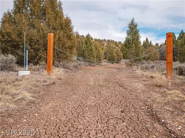 Alton, UT 84710,4300 N MOQUIE CT