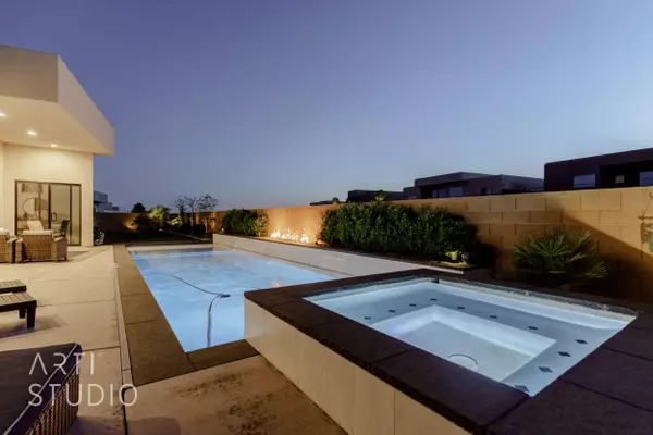 St George, UT 84770,5467 N Hidden Pinyon DR