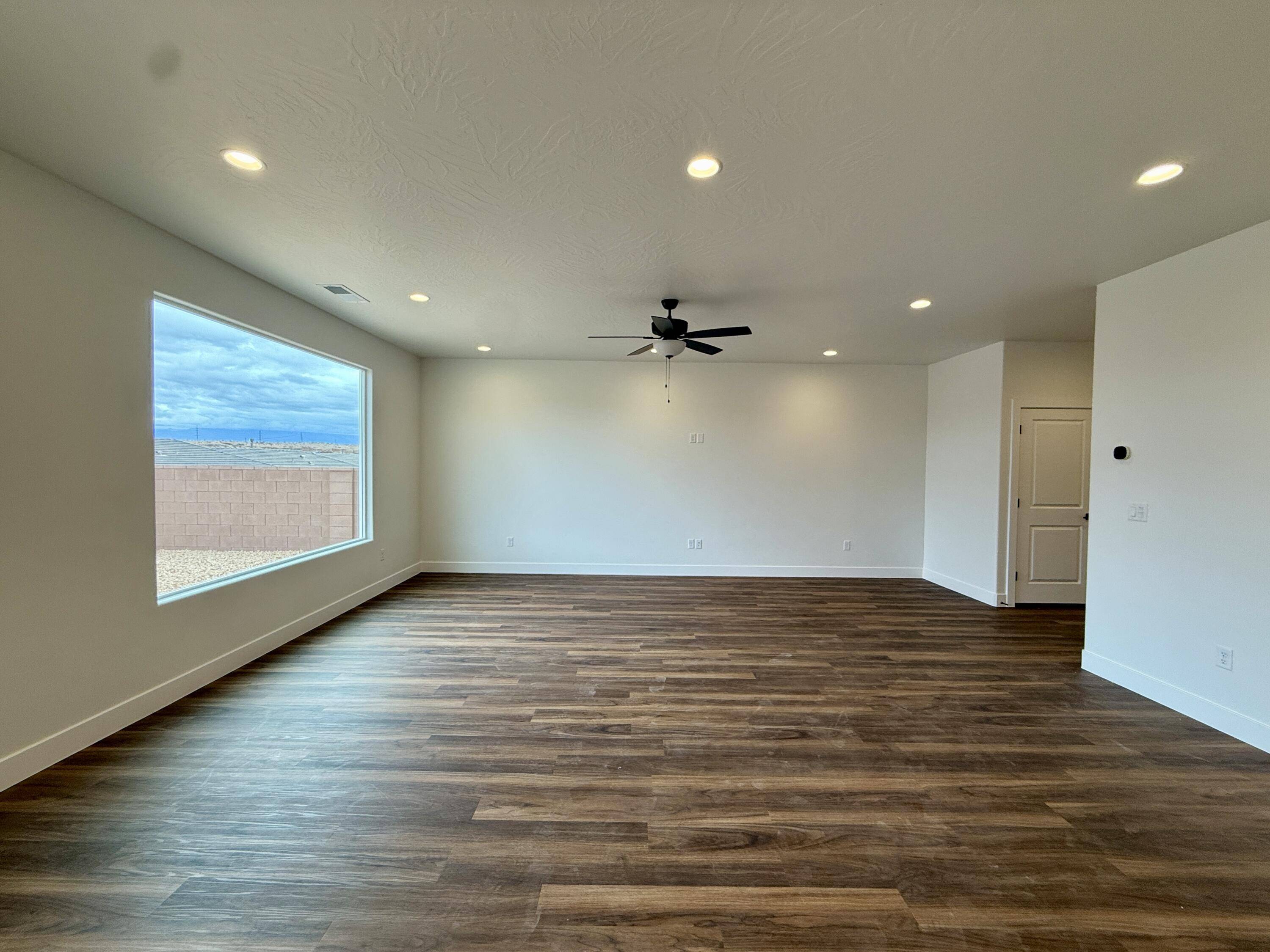 St George, UT 84790,4253 E El Capitan WAY