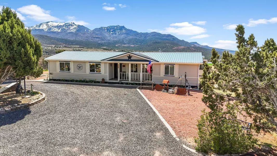 706 E Cottontail RD, Central, UT 84722