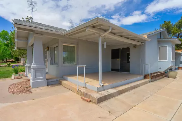 Santa Clara, UT 84765,3136 Santa Clara DR