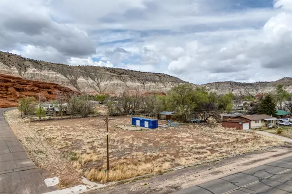 Cannonville, UT 84718,Address not disclosed