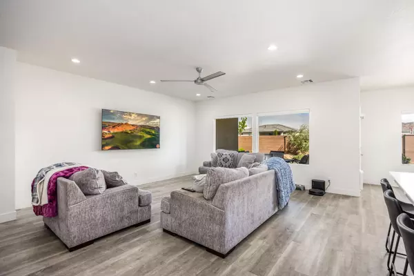 Washington, UT 84780,611 Balancing Rock DR