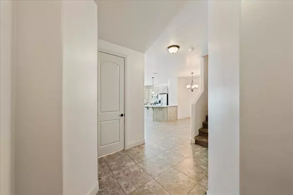 Washington, UT 84780,355 W 200 S 107