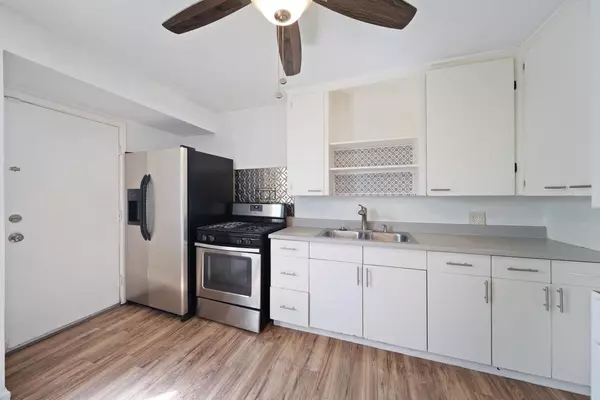 Kearns, UT 84118,5390 S 4460 W