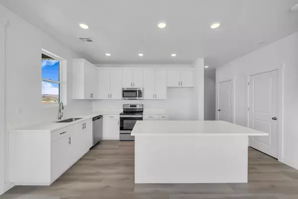 St George, UT 84790,5599 S Carnelian 107