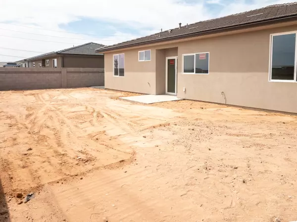 Hurricane, UT 84737,3077 W 625 N