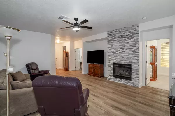 St George, UT 84790,4463 BROADMOOR DR