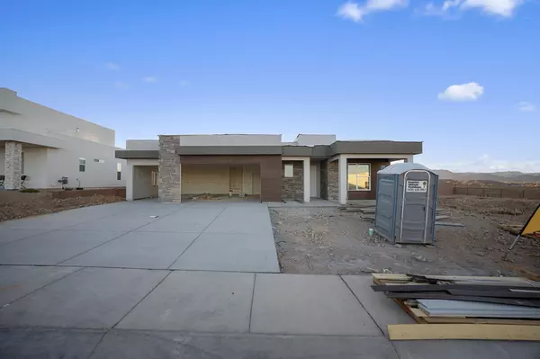 682 S Alcantara LN, St George, UT 84770