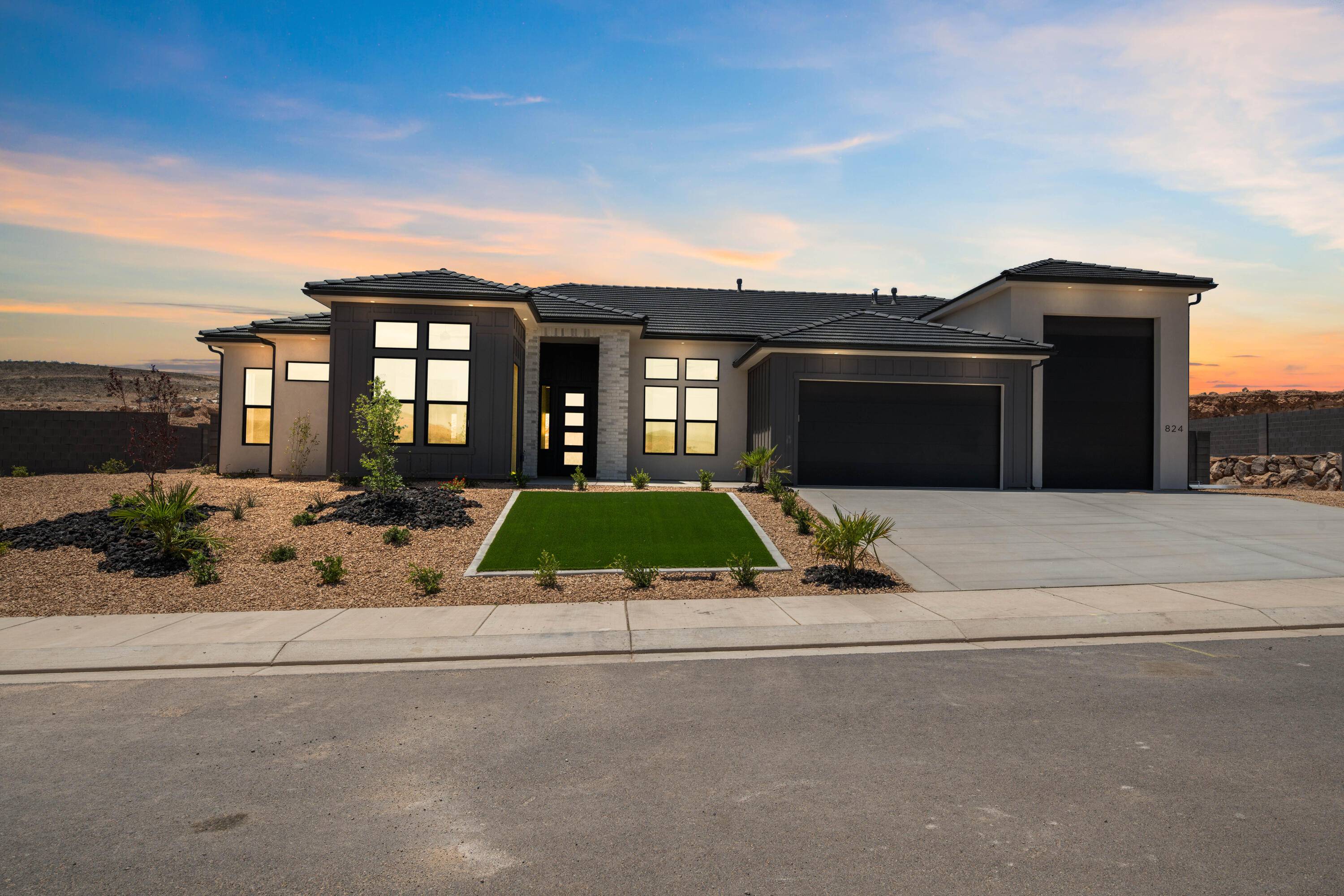 Hurricane, UT 84737,824 S 1690 W
