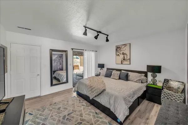 St George, UT 84770,270 S DONLEE DR 5