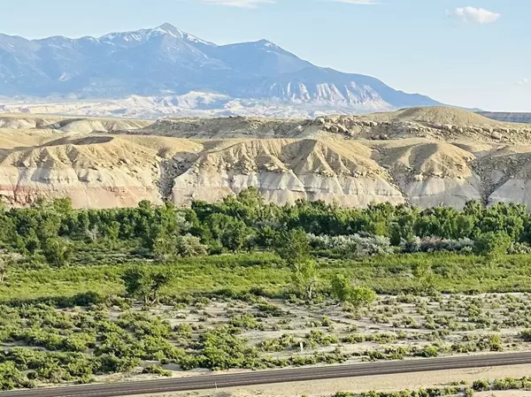 Caineville, UT 84775,Historic Giles Townsite