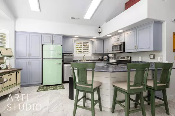 Harrisburg, UT 84737,110 OVERLOOK LN