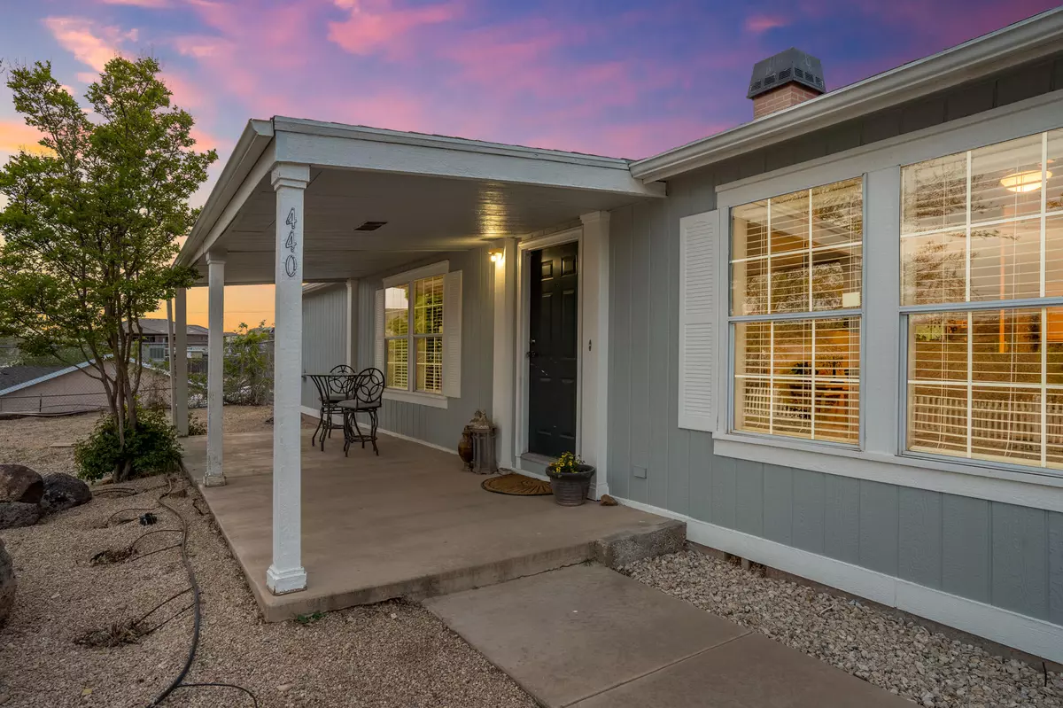 La Verkin, UT 84745,440 W 170 S