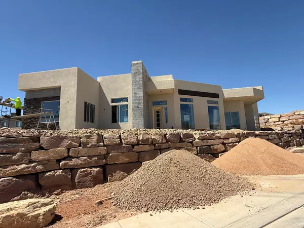 3045 W Bolsena TRL, St George, UT 84770