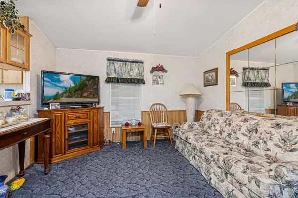 Hurricane, UT 84737,4400 W STATE ST 48