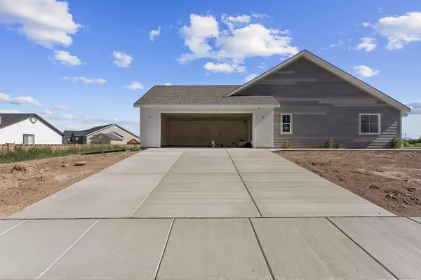 Parowan, UT 84761,270 S 1075 W