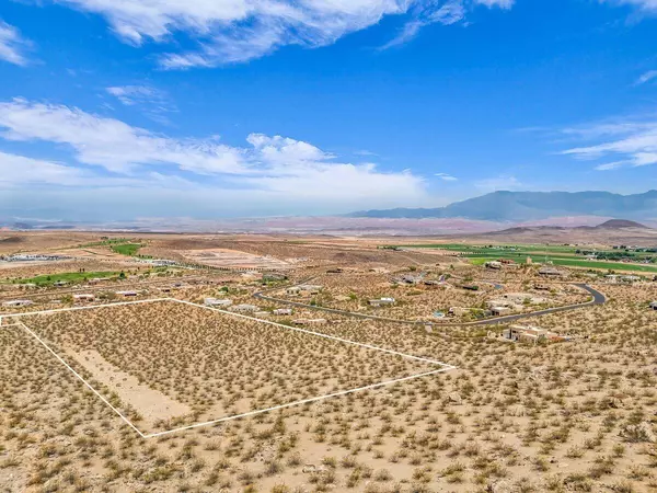 Hurricane, UT 84737,3699 S 1100 W
