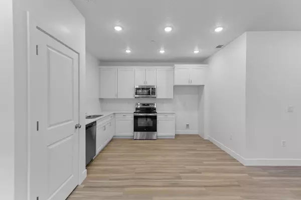 St George, UT 84790,6051 Silver Birch LN 6-101