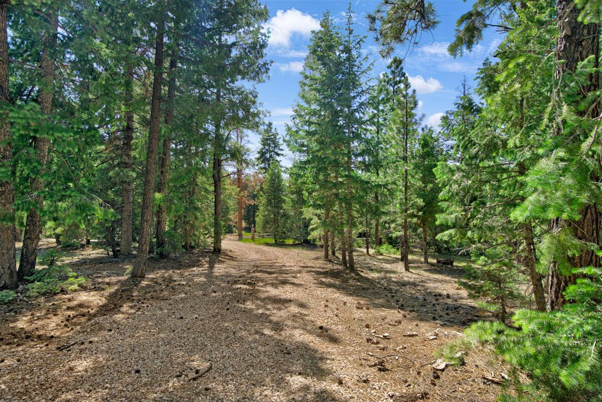 Duck Creek, UT 84762,1990 N Dixie DR
