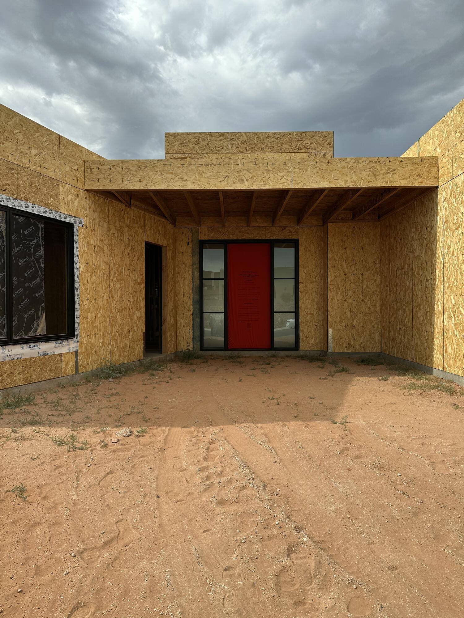 St George, UT 84770,1406 W Canyon Tree DR