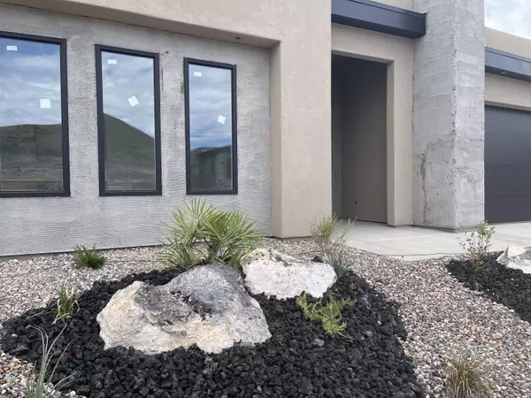 575 S 1800 W, Hurricane, UT 84737