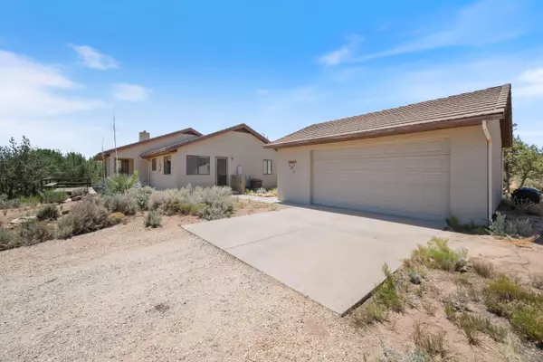 Apple Valley, UT 84737,1387 N MOUNT ZION DR