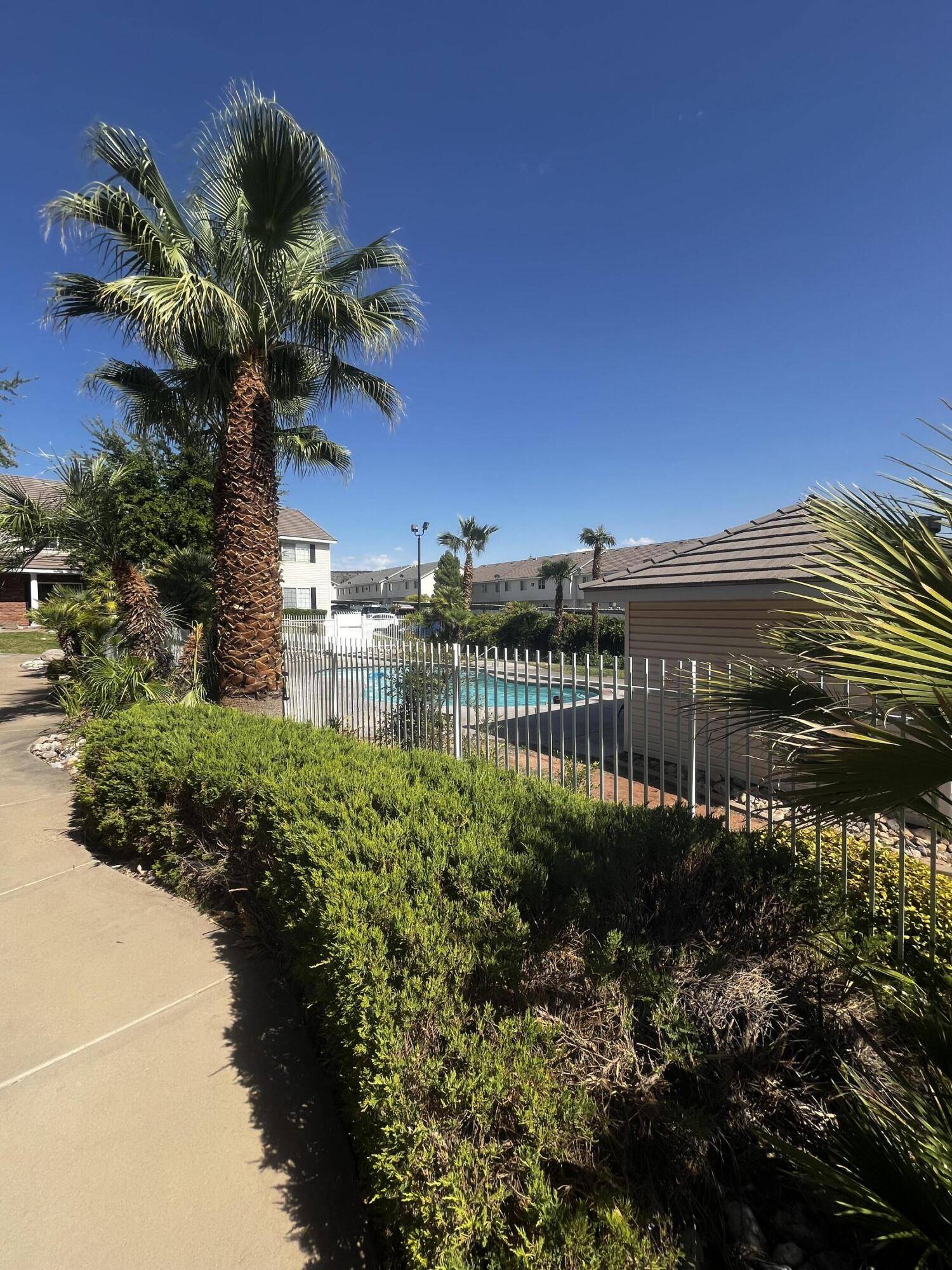 St George, UT 84770,1735 W 540 N 1203