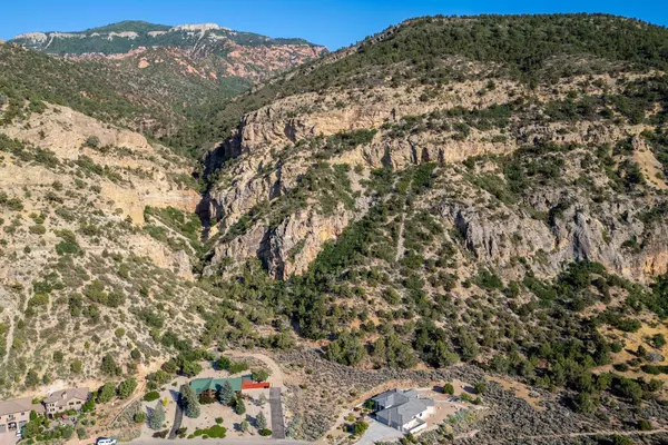 New Harmony, UT 84757,2235 S Chekshani Cliffs