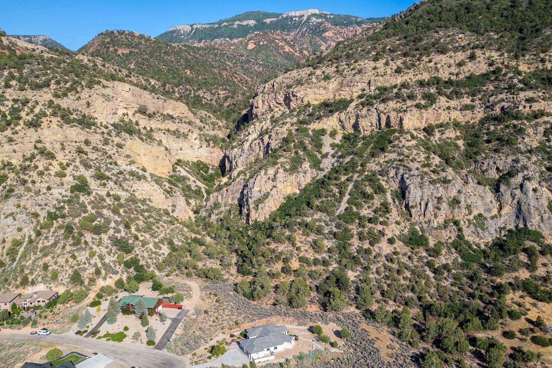New Harmony, UT 84757,2235 S Chekshani Cliffs