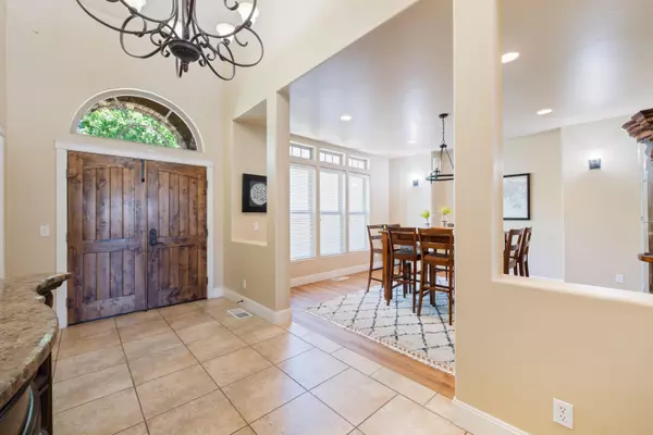 Hurricane, UT 84737,358 S 1040 W