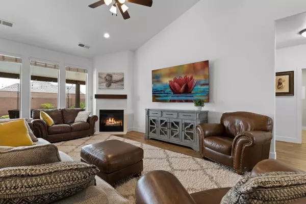Hurricane, UT 84737,4323 W 2650 S CIR