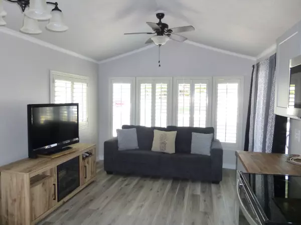 Washington, UT 84780,448 E TELEGRAPH ST 44