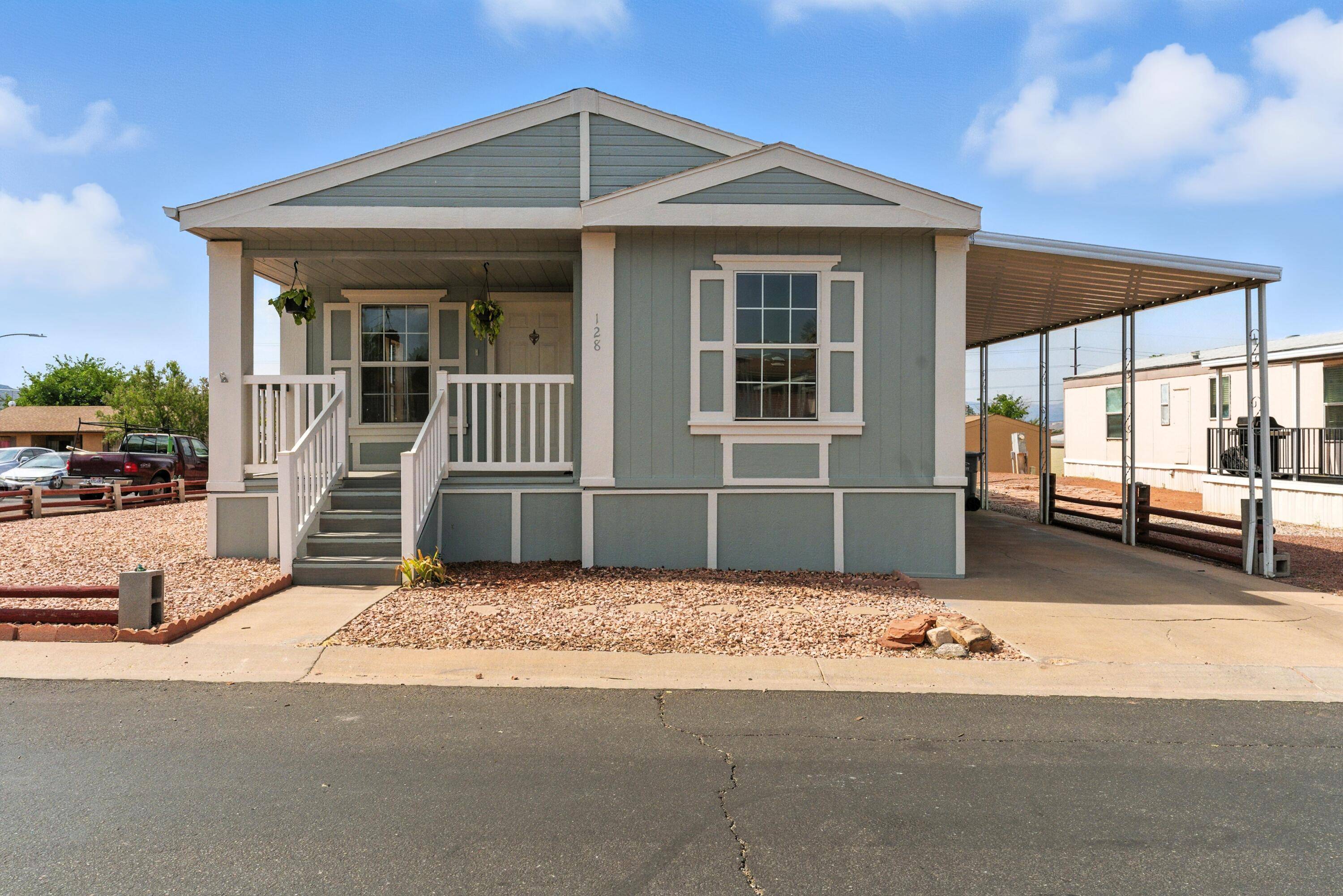 St George, UT 84770,1450 N Dixie Downs RD 128