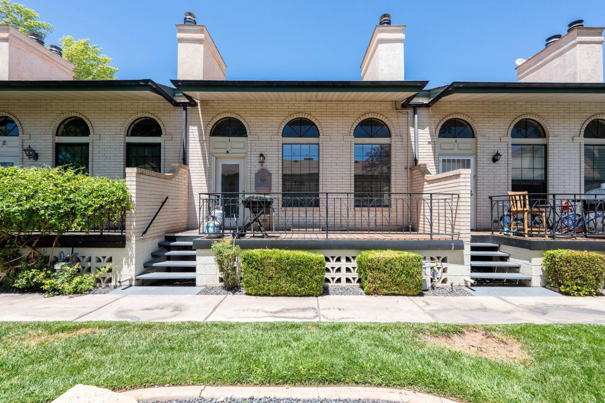 325 S 200 E 3, St George, UT 84770
