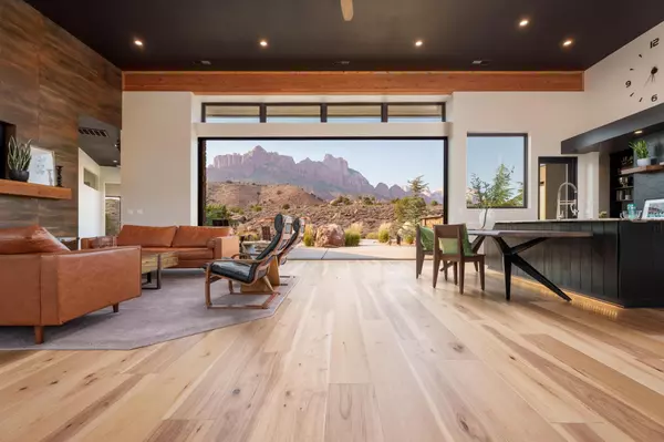 Springdale, UT 84767,2602 Canyon Point DR