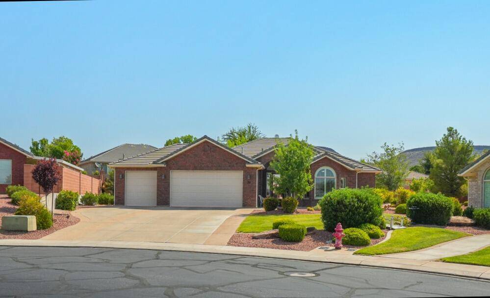 1730 W STONEBRIDGE DR 35, St George, UT 84770