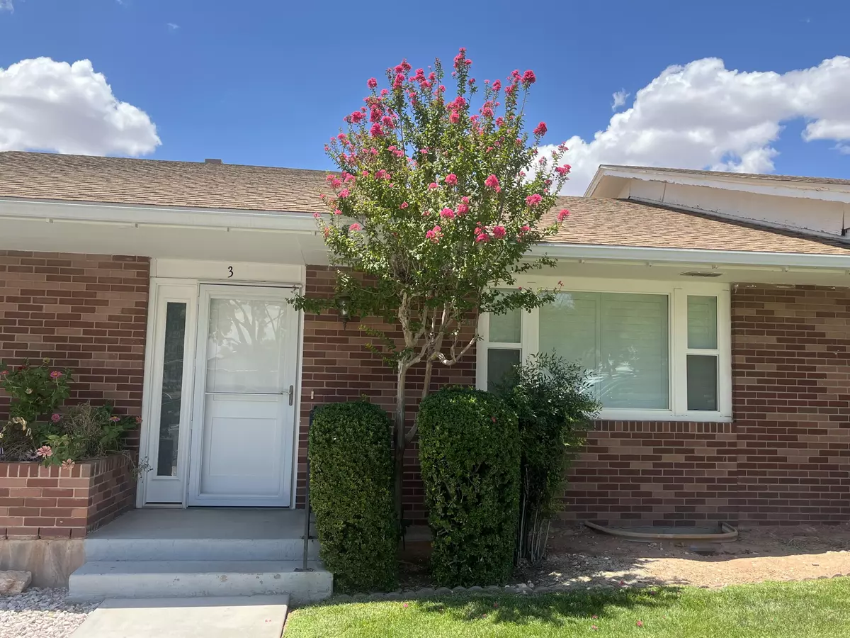 St George, UT 84770,524 S 200 ST E 3