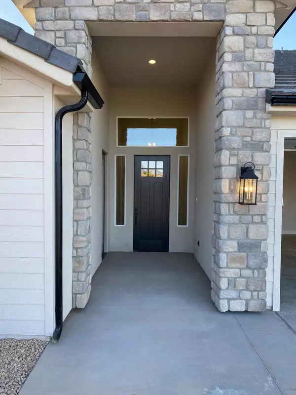 Hurricane, UT 84737,2665 Tanner CIR