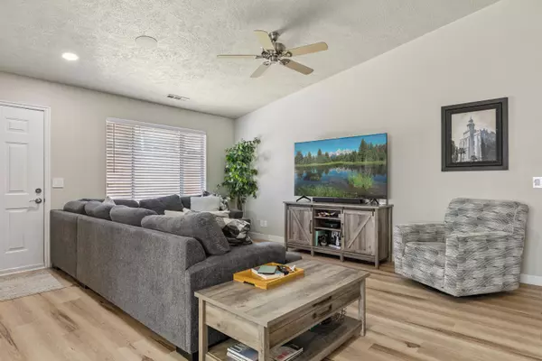 Washington, UT 84780,205 Gail WAY