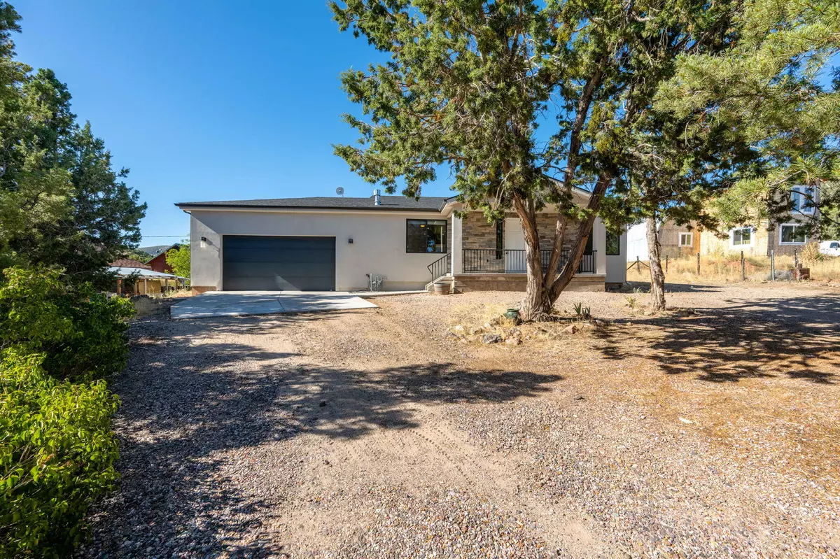 Central, UT 84722,187 E Christie LN