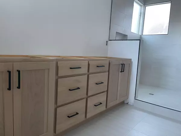 La Verkin, UT 84745,403 N 200 E