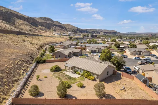 La Verkin, UT 84745,221 E 630 N
