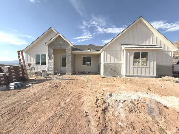 1032 W 3270 S, Hurricane, UT 84737