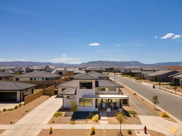 755 W Juniper Hill DR, St George, UT 84790