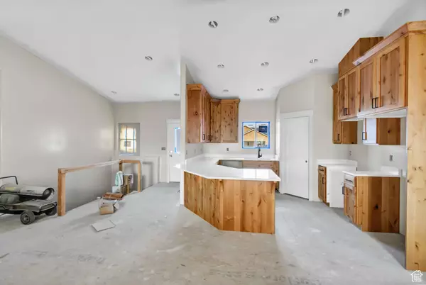 Elsinore, UT 84724,207 N 460 E