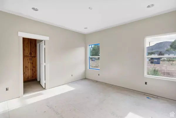 Elsinore, UT 84724,207 N 460 E