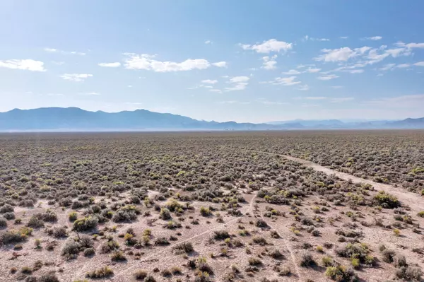 Outside Washington County, UT 84756,984 W 5450 N